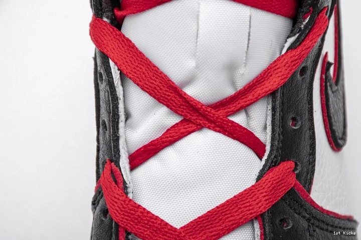 Jordan 555088-062 Retro 1  Bloodline High 0426